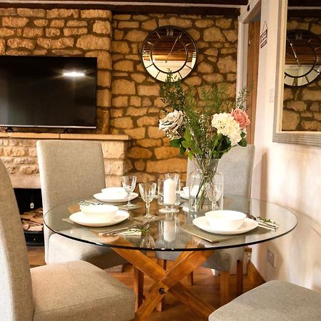 2 Bedroom Charming & Luxury Malt Cottage, Garden, Netflix, Free Parking Bourton-on-the-Water Exteriör bild