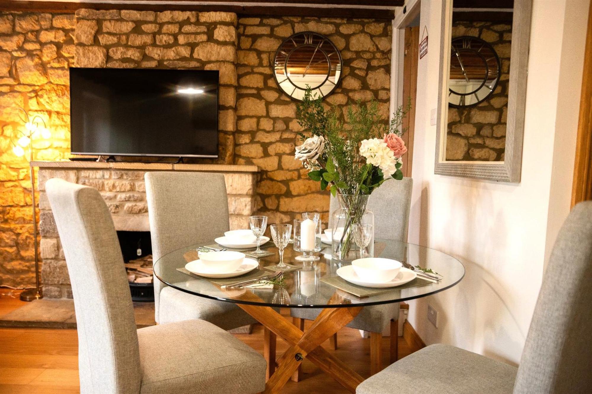 2 Bedroom Charming & Luxury Malt Cottage, Garden, Netflix, Free Parking Bourton-on-the-Water Exteriör bild